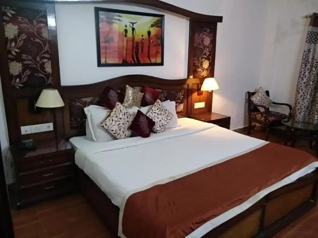 Hotel New Empire - photo 1