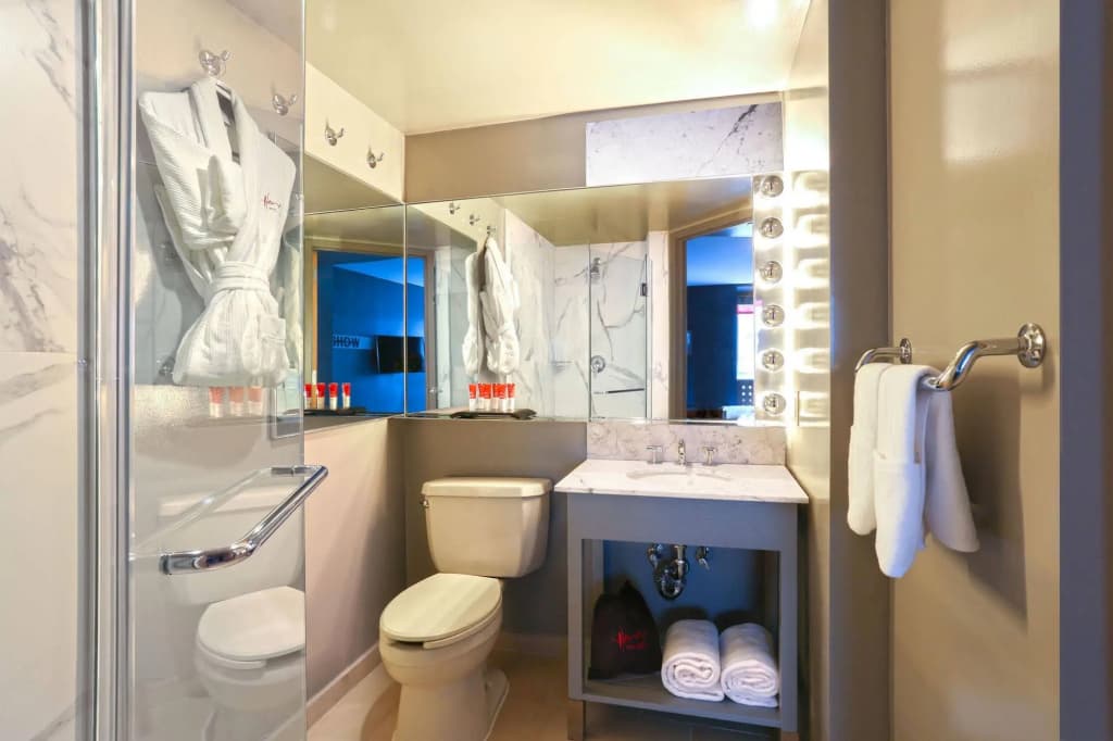 Henri Hotel - photo 11