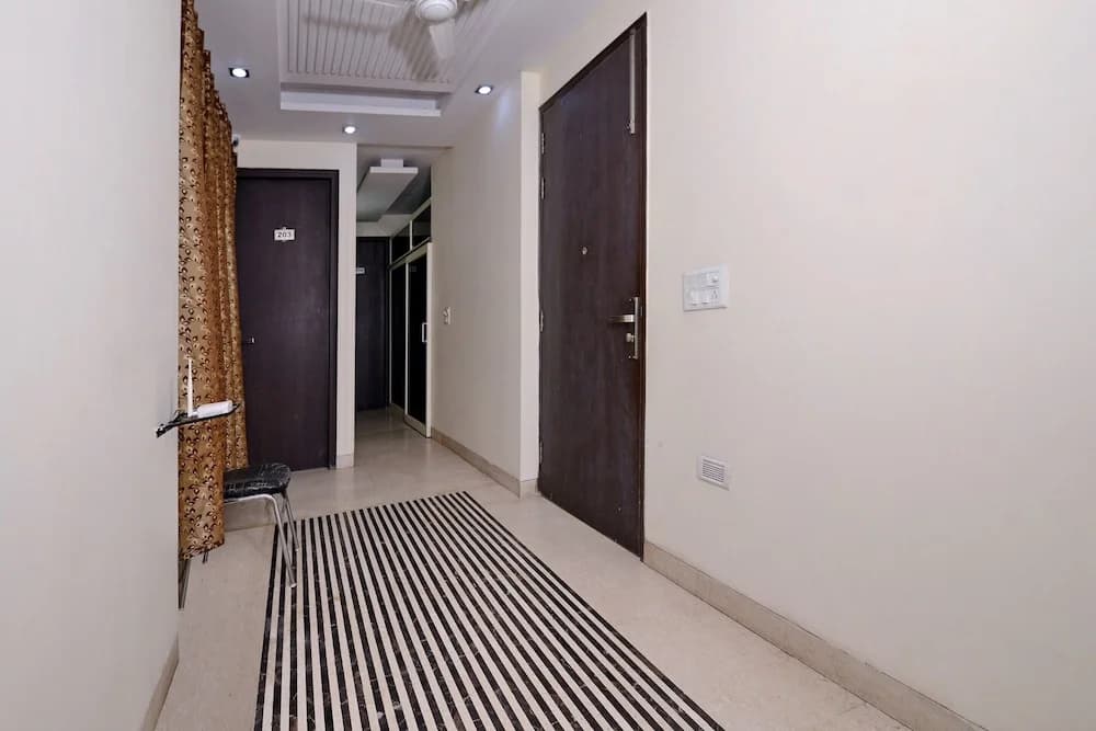 OYO 466 Hotel Lotus B&B - photo 13