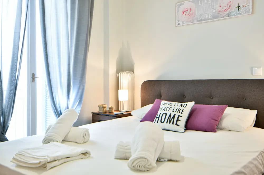 Renovated flat in Athens perfect location - photo 4