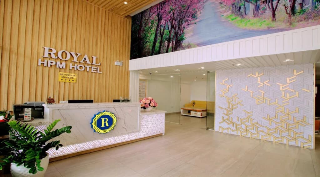 Royal HPM Hotel - photo 13