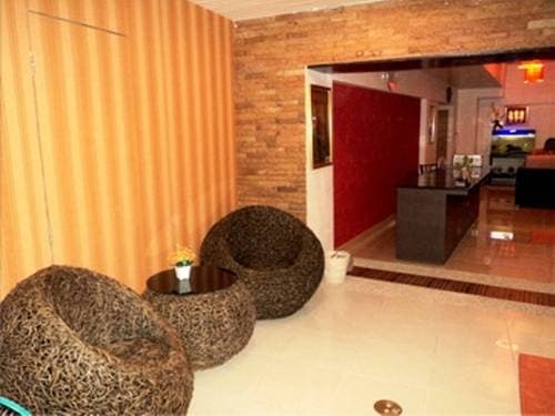 Baan Taweesup Apartment - photo 2