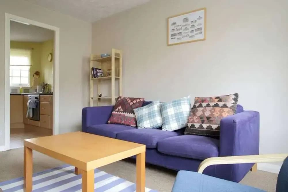 Stylish Apartment at the Edge of Meadows Park - photo 1