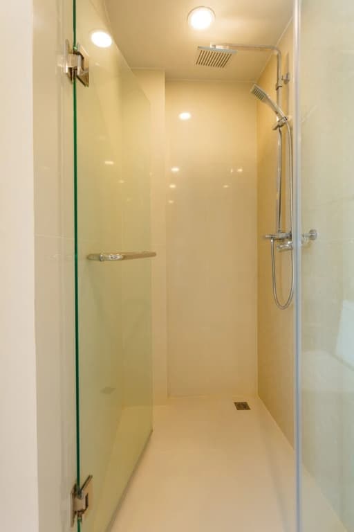 The Aristo Resort 610 - photo 8