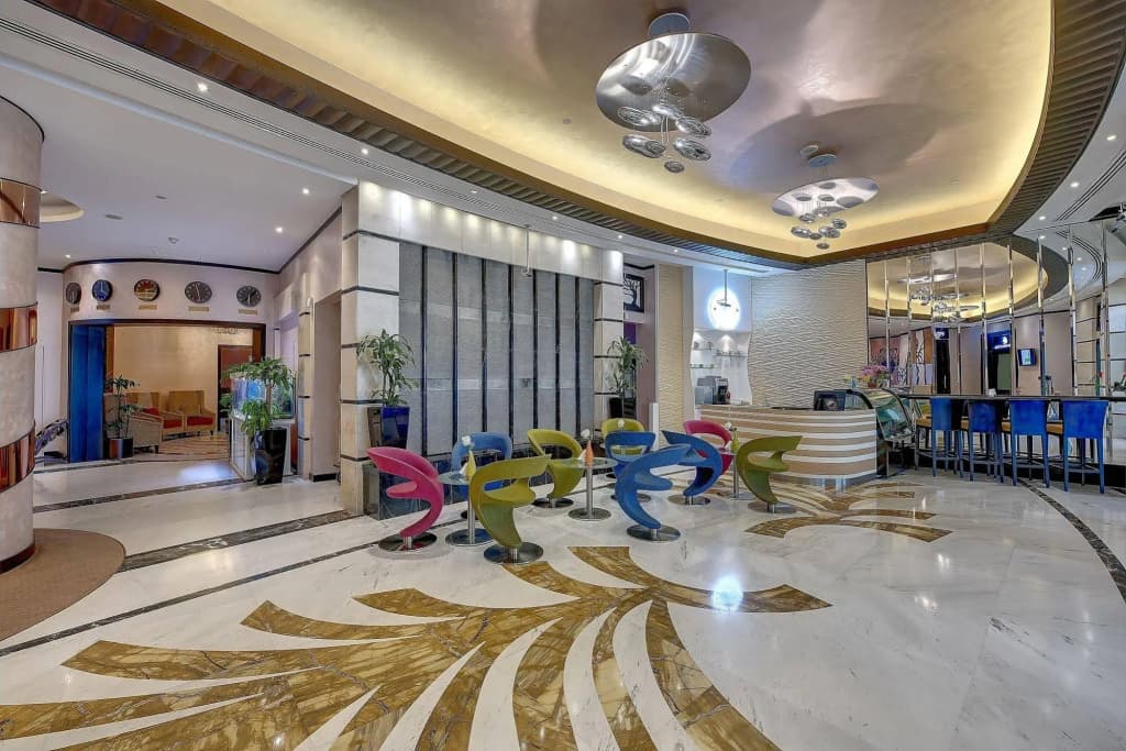 Pavilion Palace Hotel - photo 27
