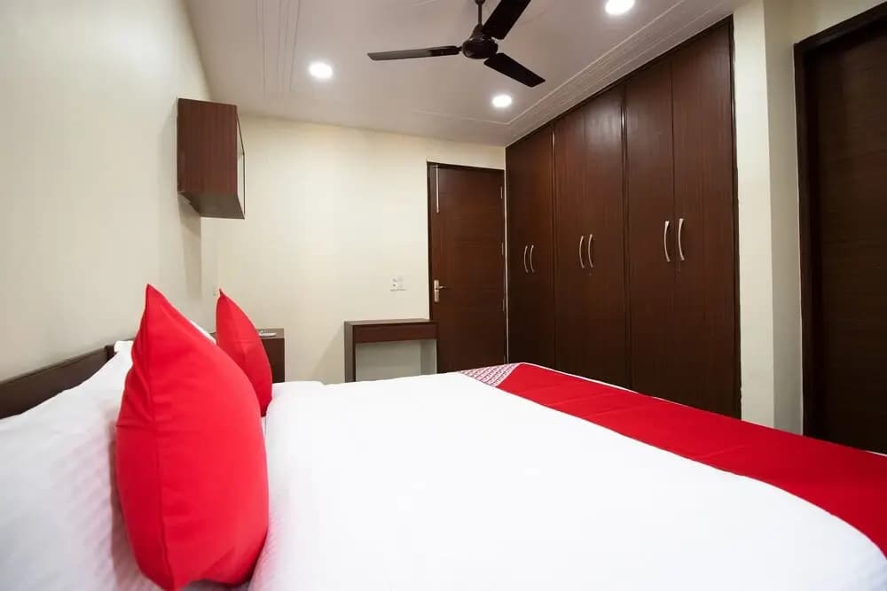 OYO 42732 Qlark Palace - photo 6