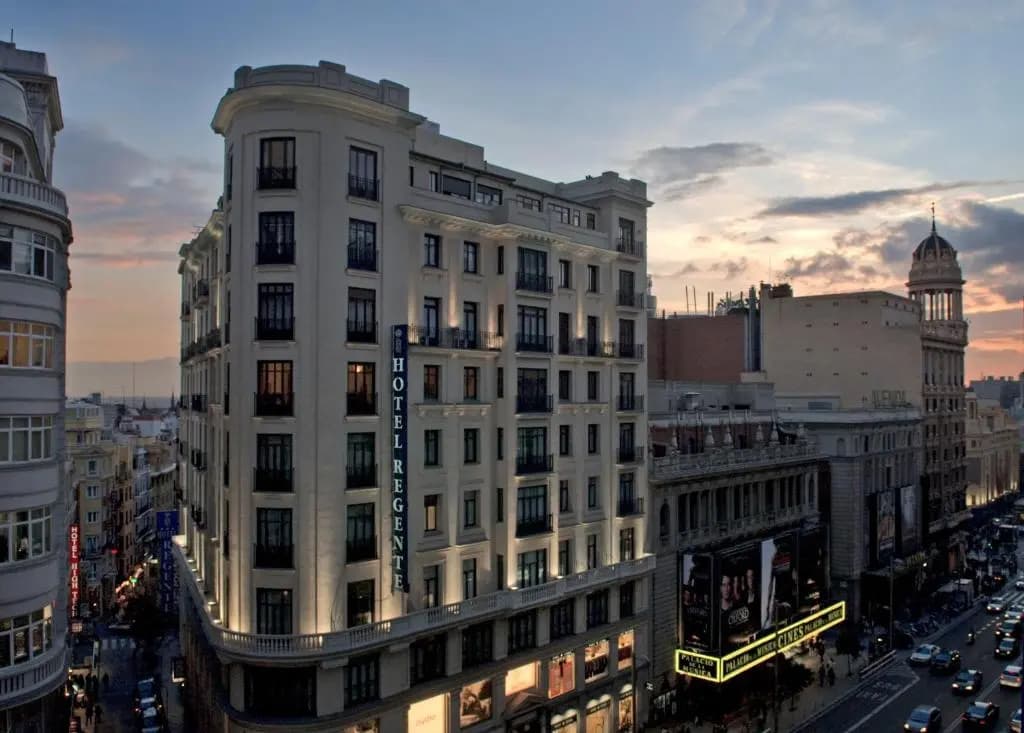 Hotel Regente - photo 26