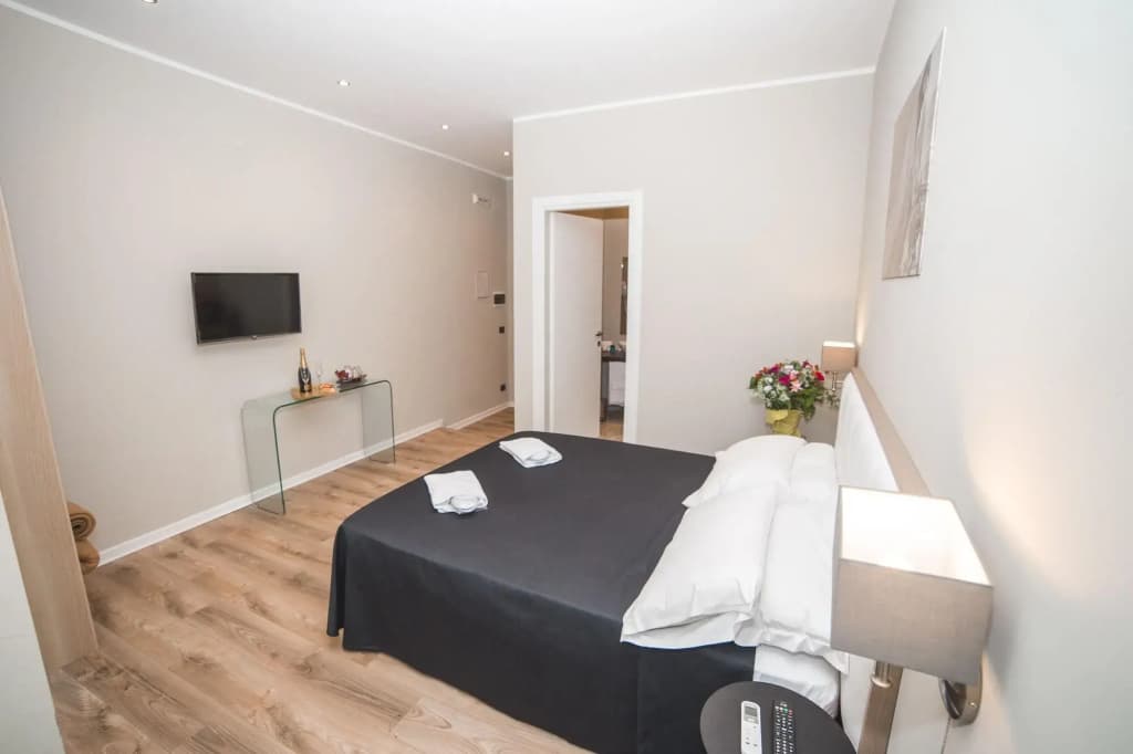 Rome King Suite - photo 34
