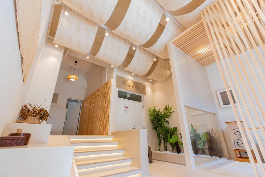 Stone Hotel - photo 12