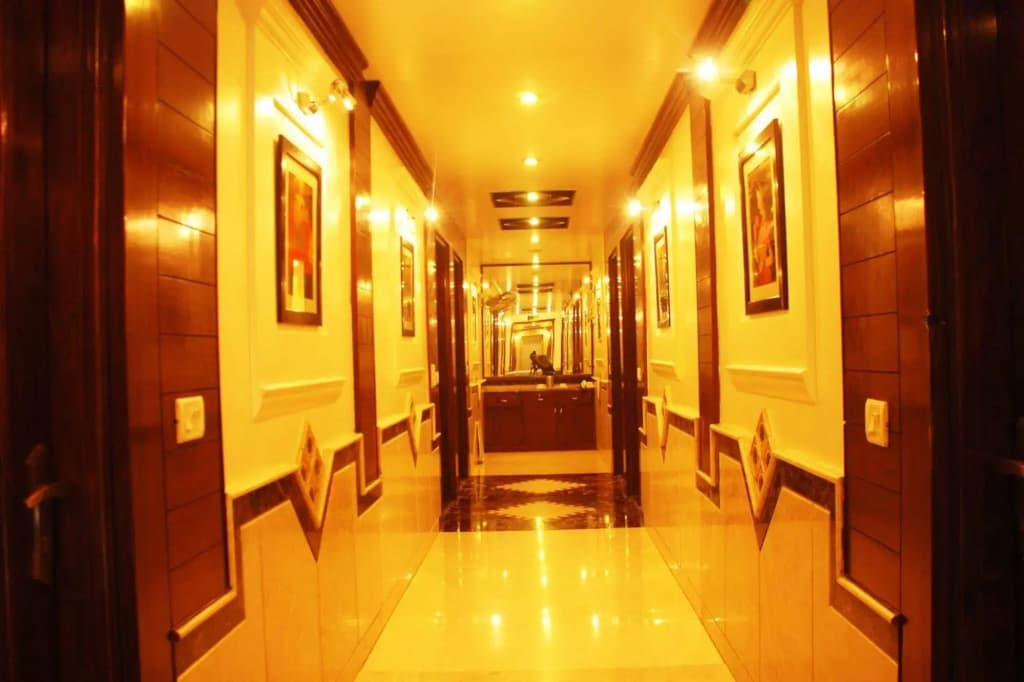 Hotel Shipra International - photo 11