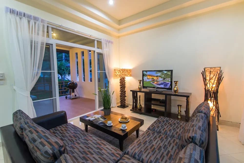 Seaview Tropical 3BR Pool Villa - photo 2