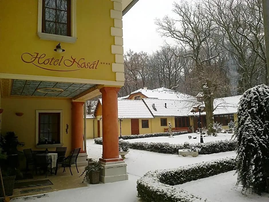 Hotel Nosal - main photo