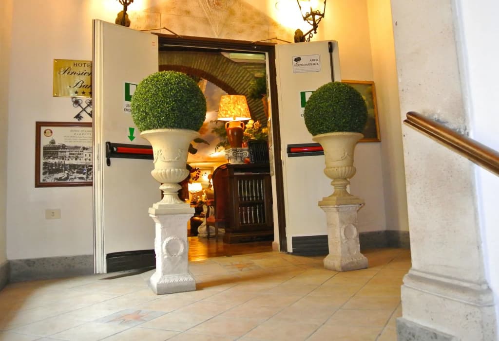 Hotel Barrett - main photo