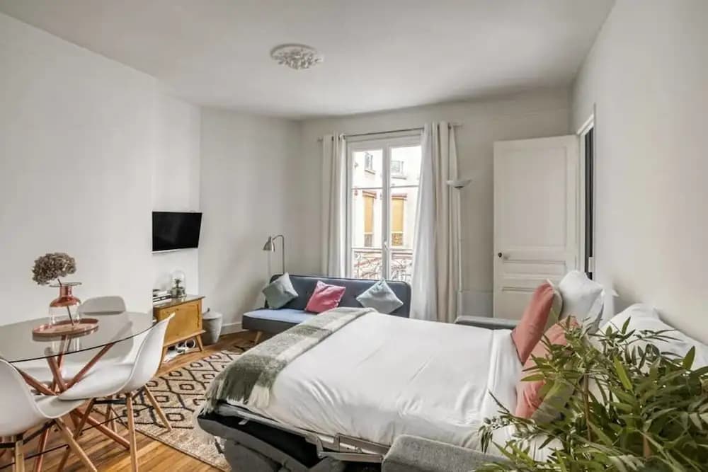 Stunning 2 Bedrooms Apartment - Modern & Cosy - photo 3