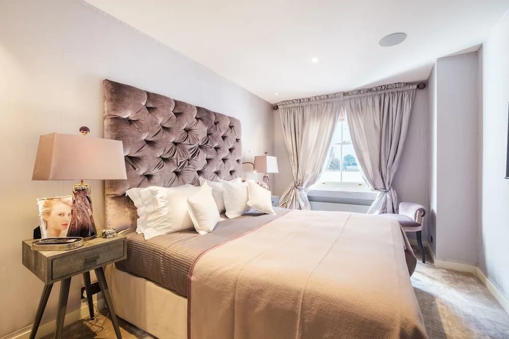 Luxury Home with 3 Bed 2 Bath in London - photo 2