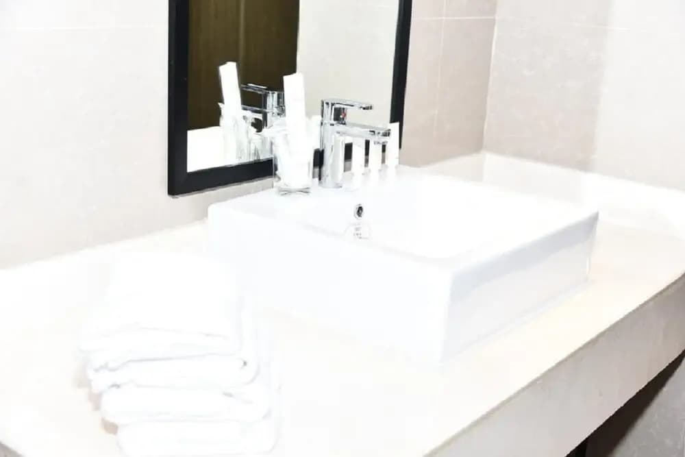 The Airport Hotel - photo 7