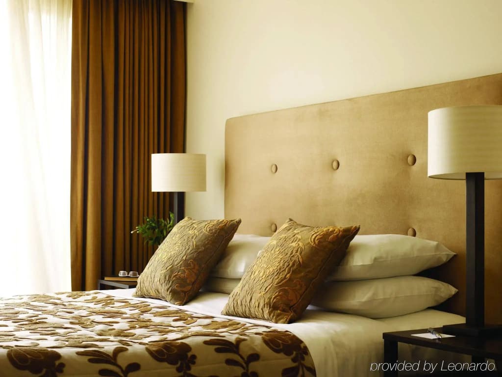 The Lyall - photo 6
