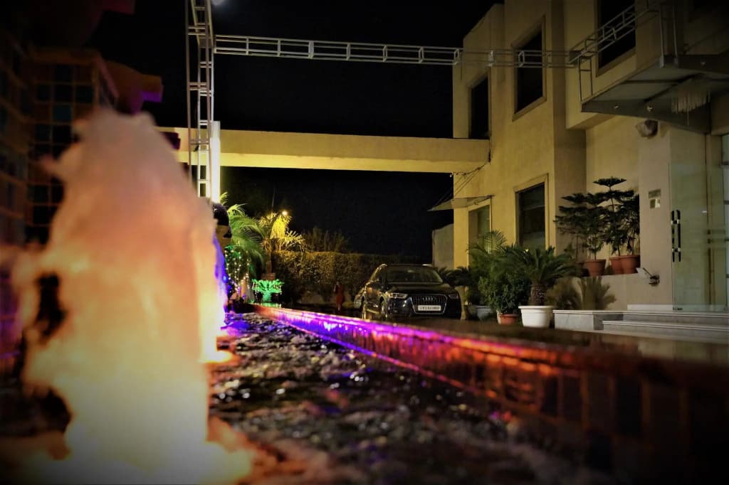 Mohan Vilaas Hotel and Resort - photo 11
