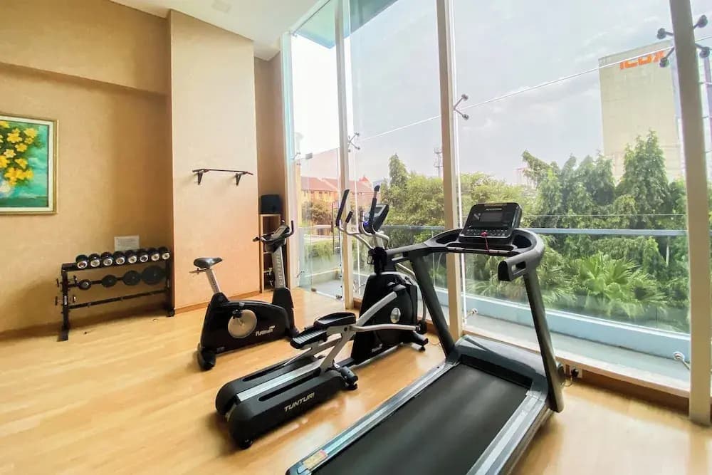 Spacious Studio Apartment at Capitol Suites - photo 13