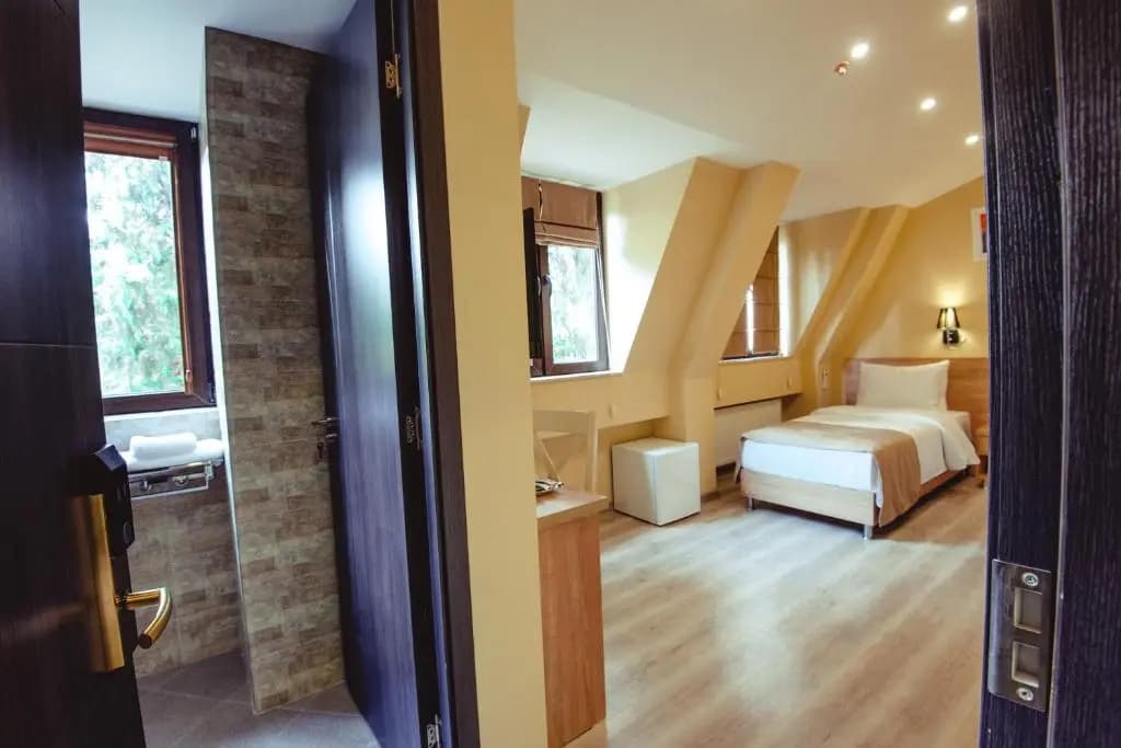 Bliss Hotel - photo 5