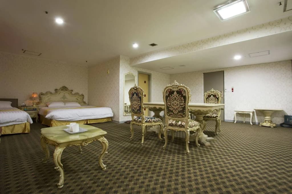 Kyungnam Tourist Hotel - photo 7