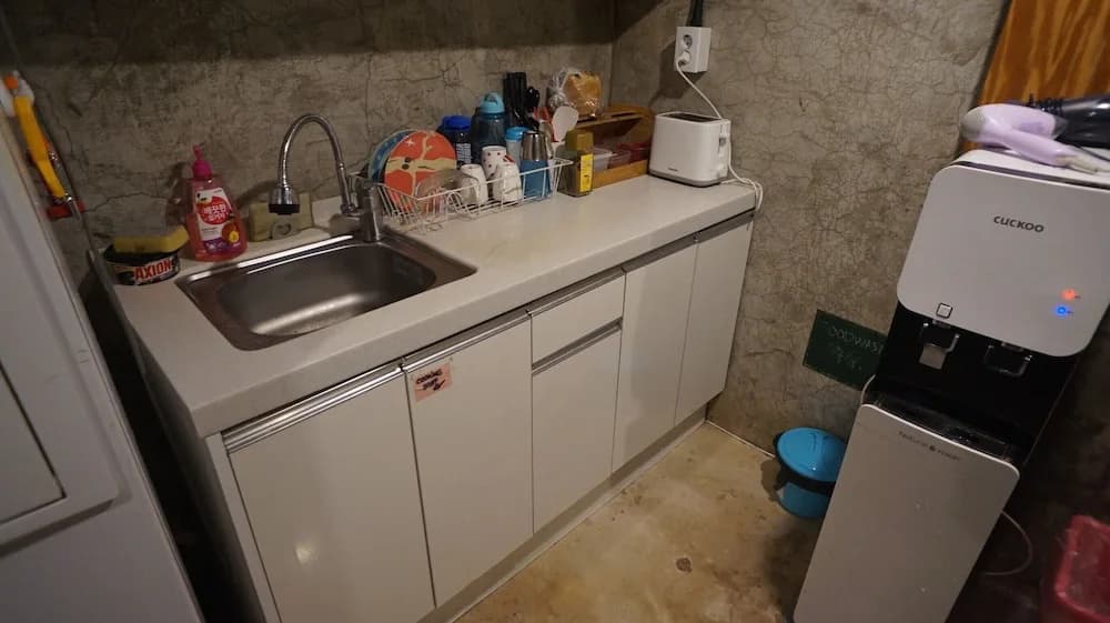 Guesthouse H - photo 19