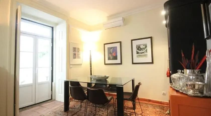 Romantic Central Flat Lisbon - photo 4