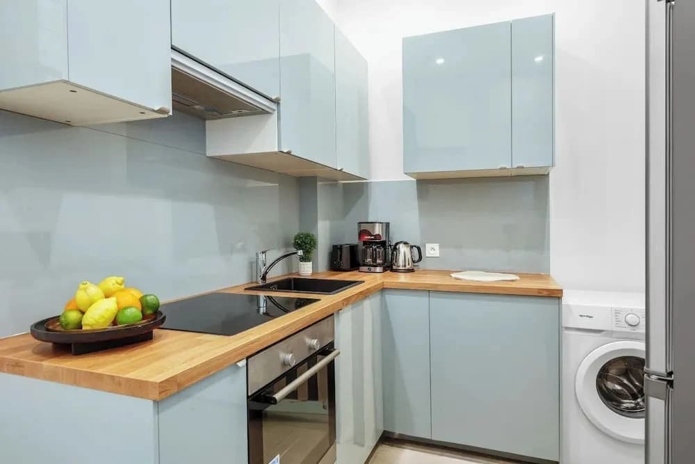 Bright Parisian 1BR by Champs - photo 12