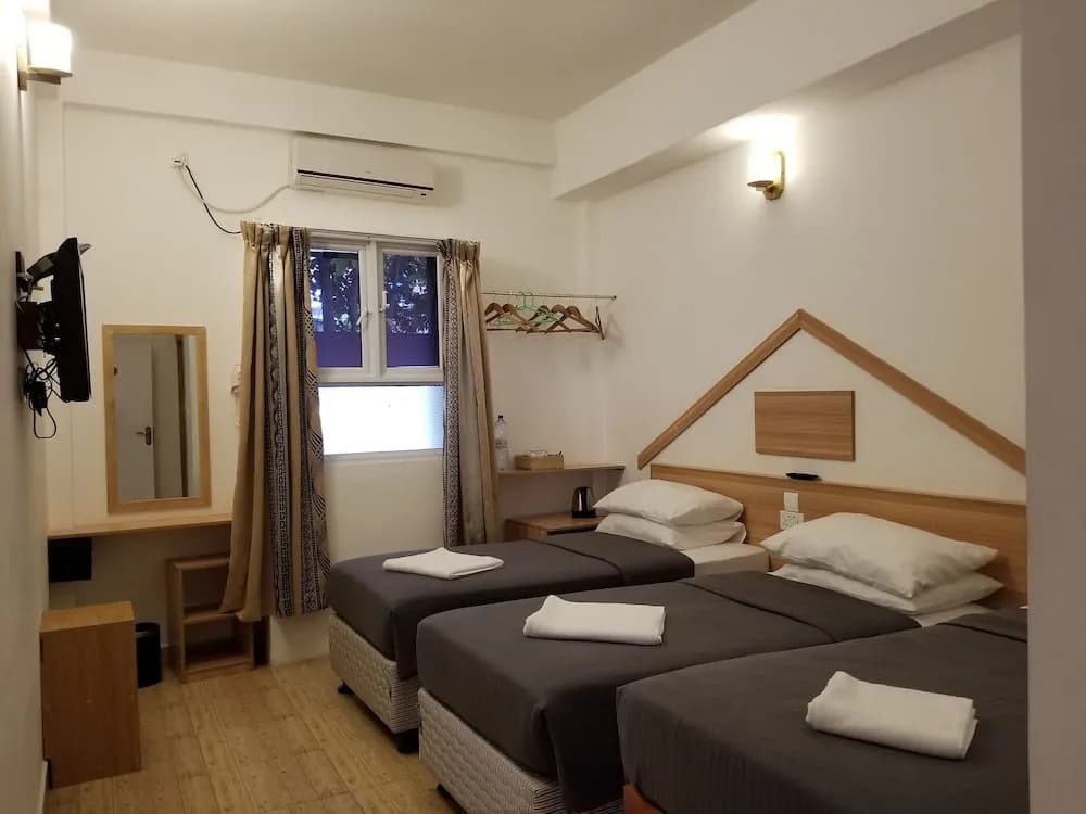 Nomadic Inn - photo 5