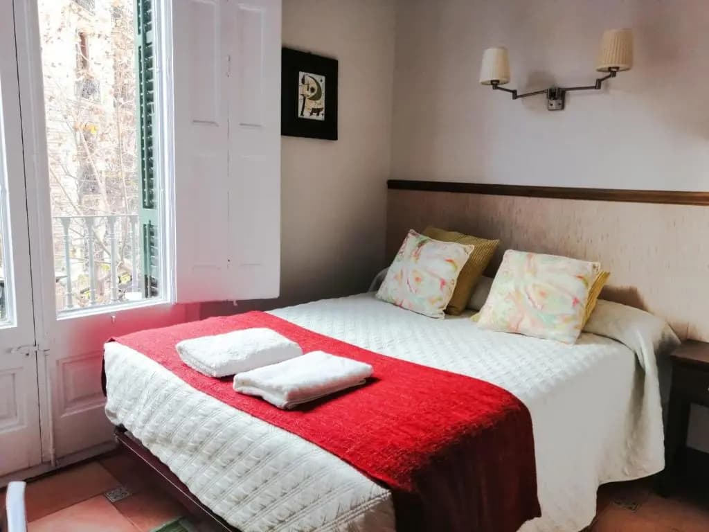 Casa Consell Gran Via Guest House - photo 3