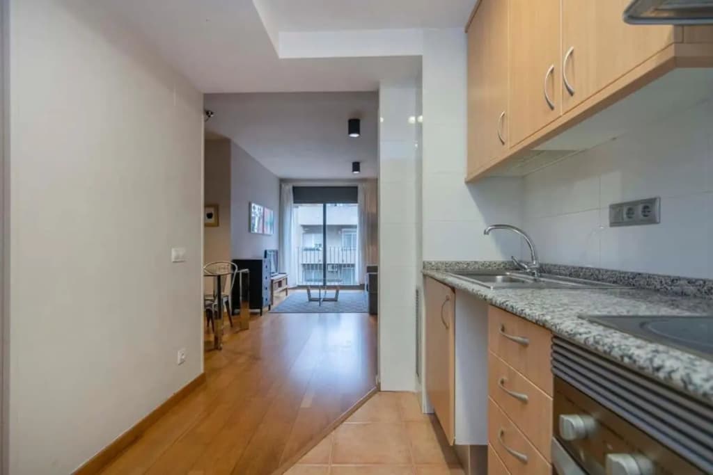 Modern and bright apartment in Eixample 5-2 - photo 5