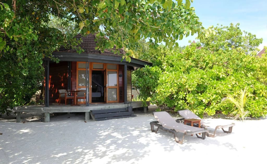 Komandoo Maldives Island Resort - photo 20