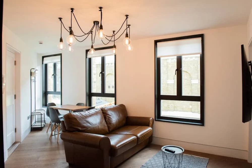 Stunning 2 Bedroom Flat in Farringdon - photo 4