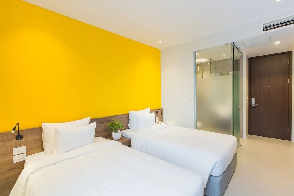 The Twin Hotel - photo 6