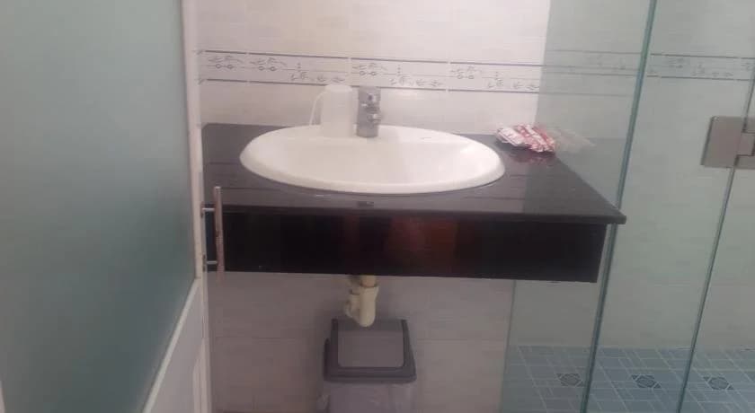 Hoang Tung Hotel - photo 8