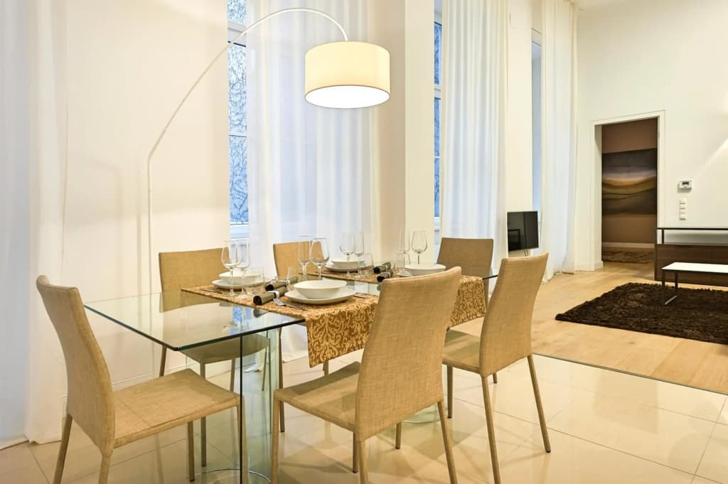 Central Luxury Apartment - photo 2