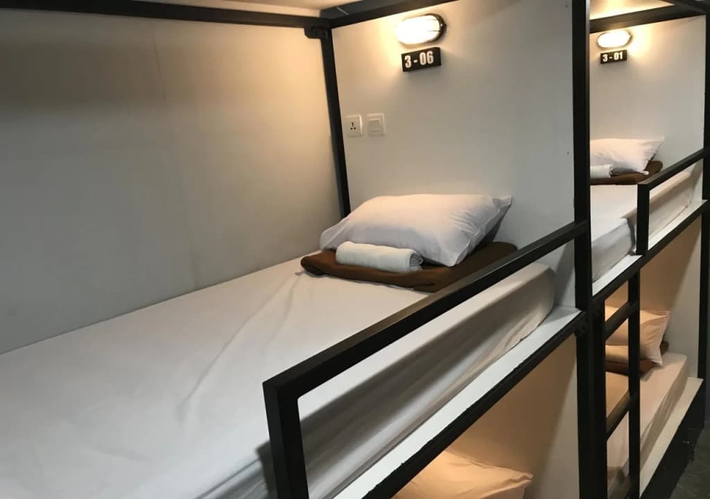 Nine Dollar Hostel - photo 4
