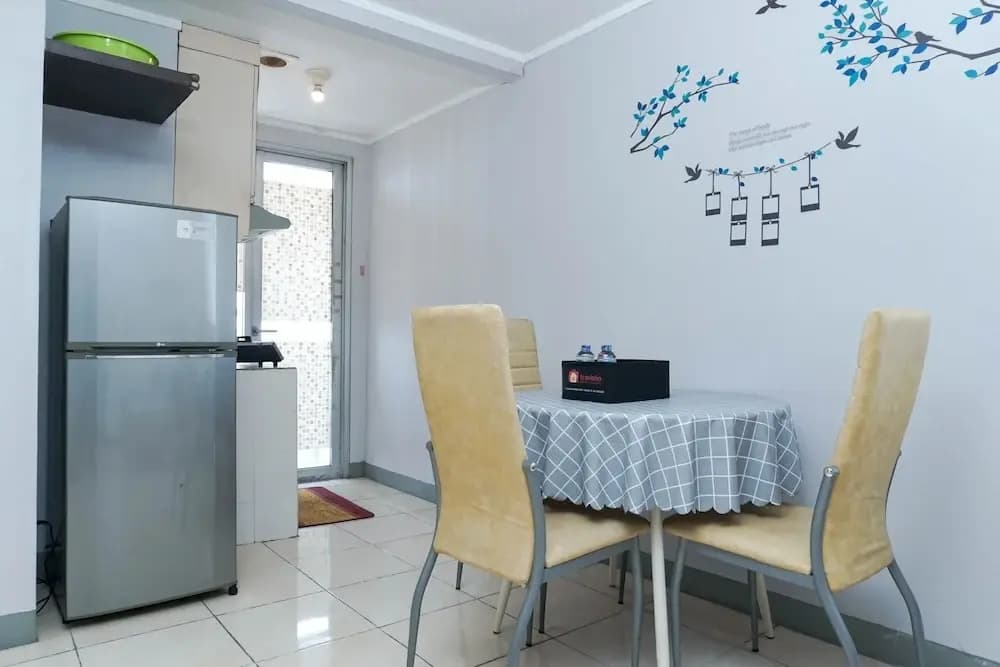 Cozy Living 1BR + 1 Apartment at Seasons City - photo 1