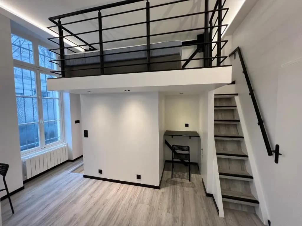 Pere Lachaise Apartment - photo 8