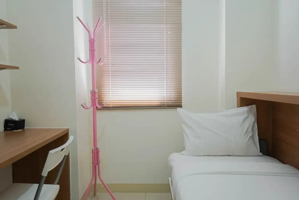 Modern with City View 2BR at Green Pramuka Apartment - photo 5