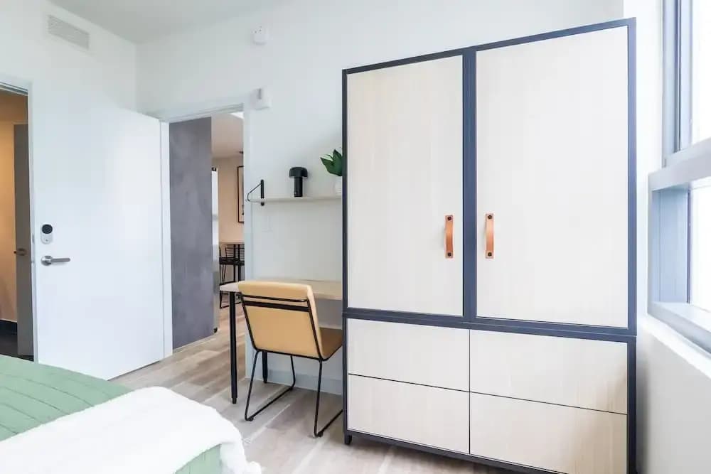 w Spacious Modern 3BR in Wynwood - photo 7