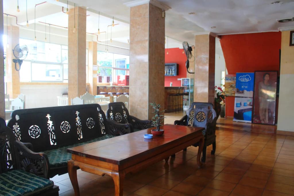 Sayang Maha Mertha Hotel - photo 20
