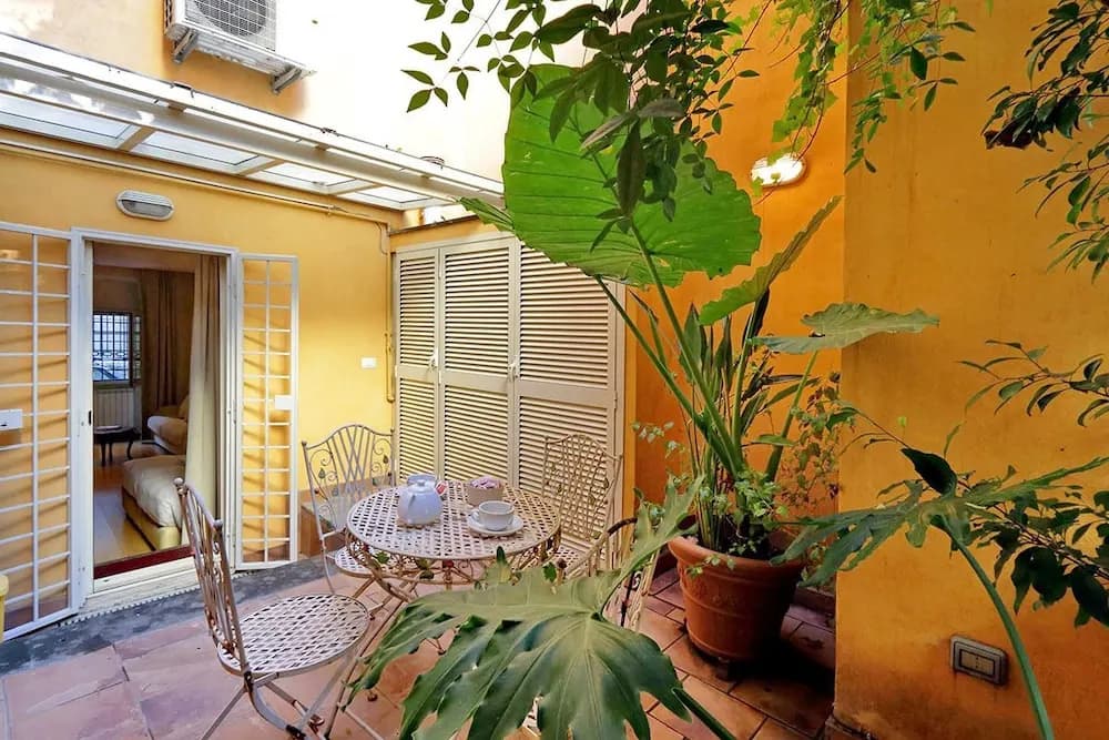 Conservatorio Studio Apartment - photo 10