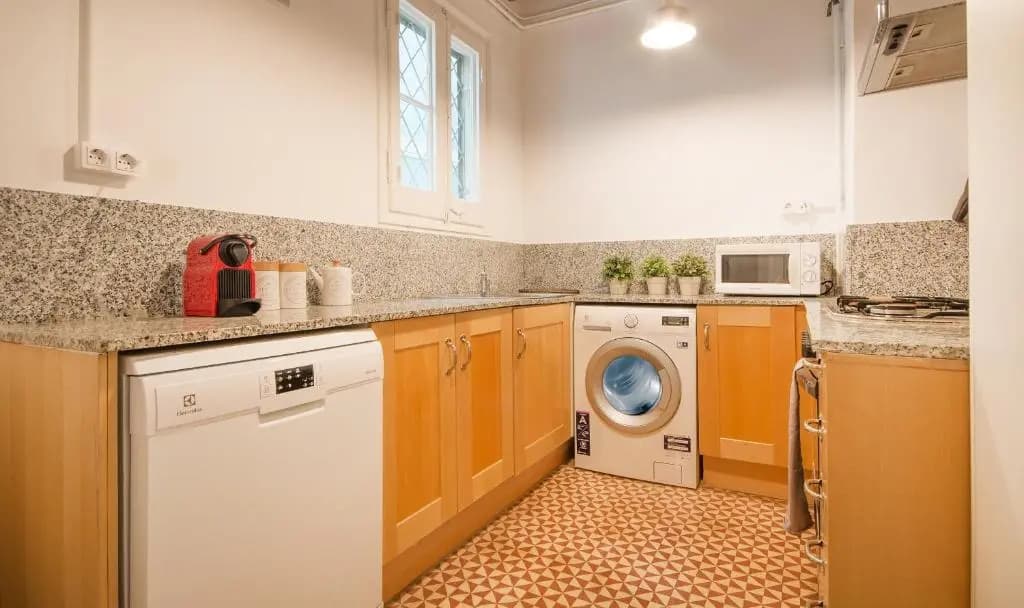 You Stylish Boutique Apartments - photo 16