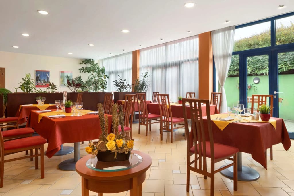 Ramada by Wyndham Airport Prague - photo 16