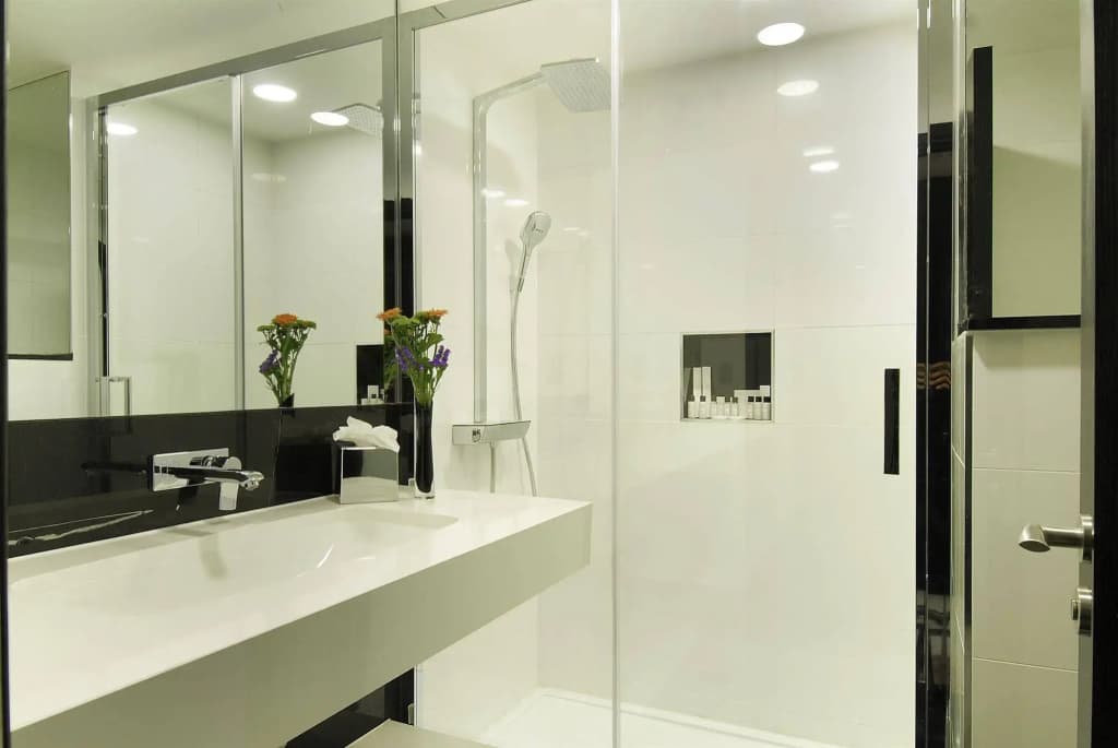 Montcalm East, Autograph Collection - photo 10