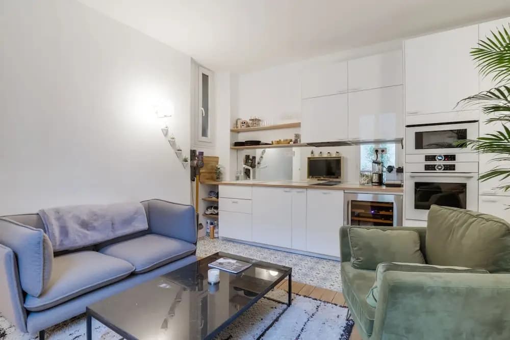 Sumptuous Apartment for 2 - Canal Saint-martin - photo 9