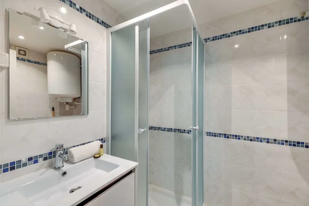 Charming Flat - 6 Mins to Gare Du Nord Metro - photo 6