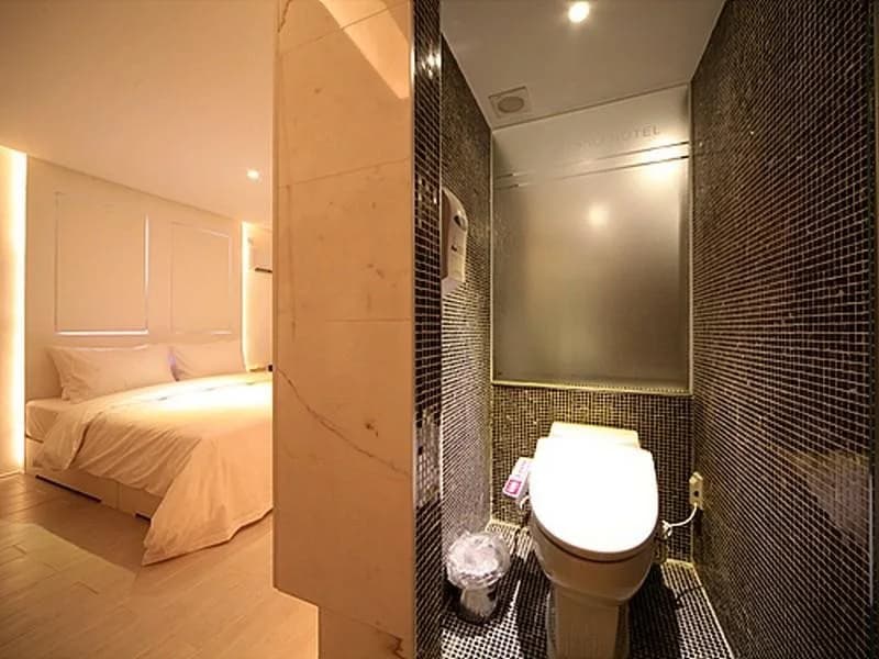 Lusso Hotel - photo 6