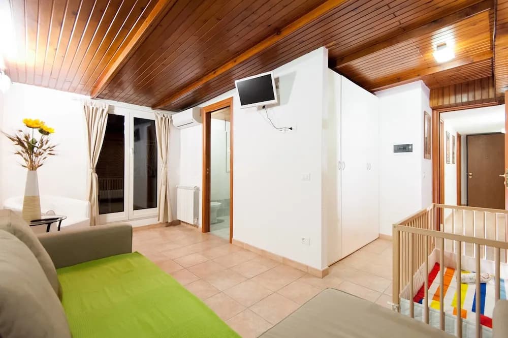 House of Caesar - photo 2